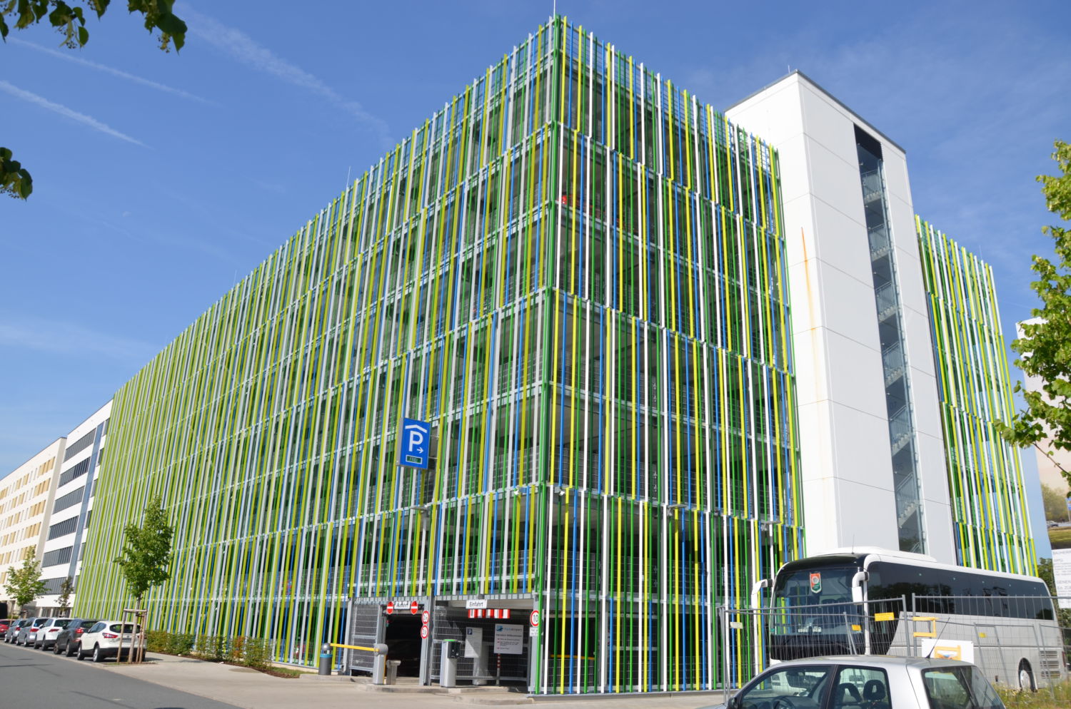 Parkhaus Nähe Flughafen Frankfurt