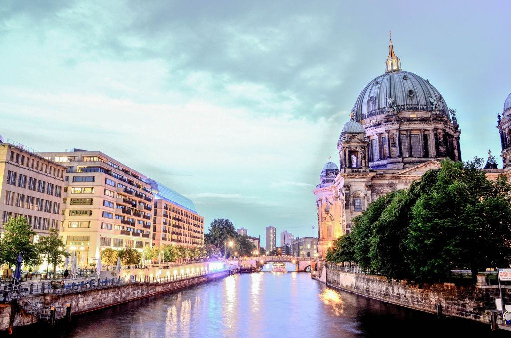 Hauptstadt Berlin: Deutschland punktet vor allem im Bereich der Wirtschaft. Foto: Pixabay.com | Lizenz: CC0 Public Domain