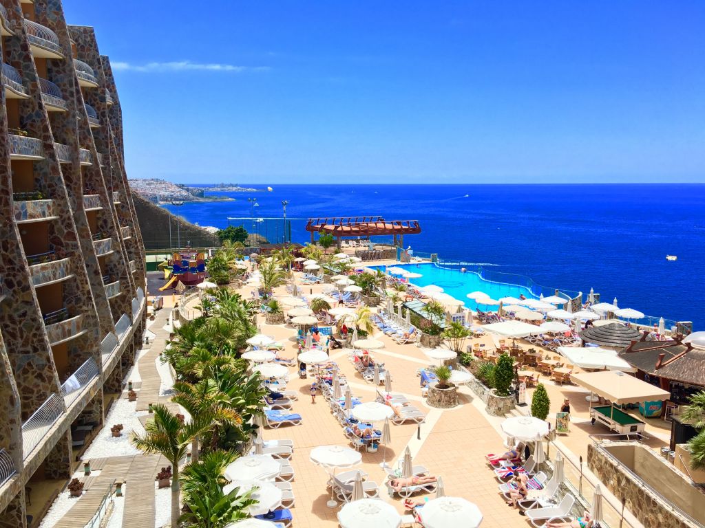 Hotel auf Gran Canaria: Die Insel platzt ähnlich wie Mallorca aus allen Nähten. Foto: Sascha Tegtmeyer