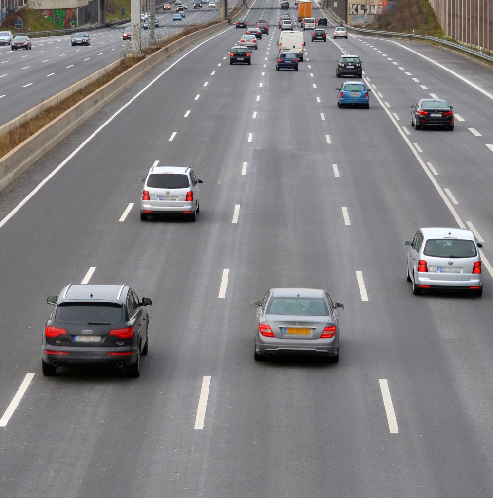 Autobahn: Nicht alle Pendler stresst die tägliche Fahrerei. Foto: Pixabay
