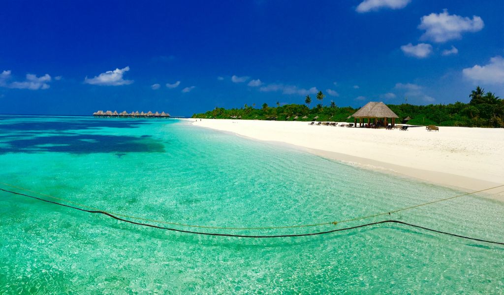 Hach, die Malediven: Mit etwas Glück findet sich in der Nebensaison auch hier ein Schnäppchen. Foto: Sascha Tegtmeyer