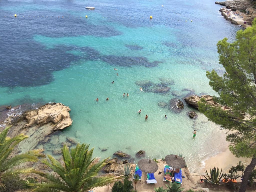 Überall auf Mallorca finden sich Strände, die einfach zum Baden einladen. Foto: Sascha Tegtmeyer