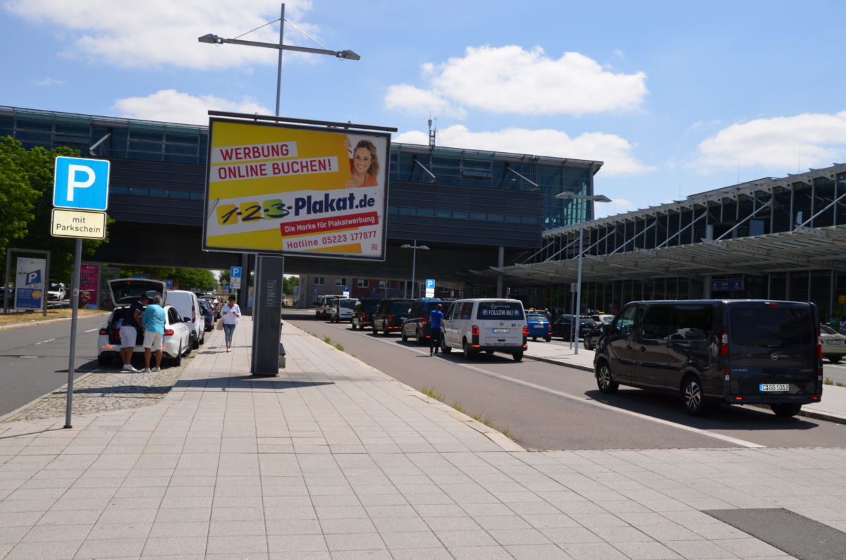 Kostenlos parken direkt am Terminal