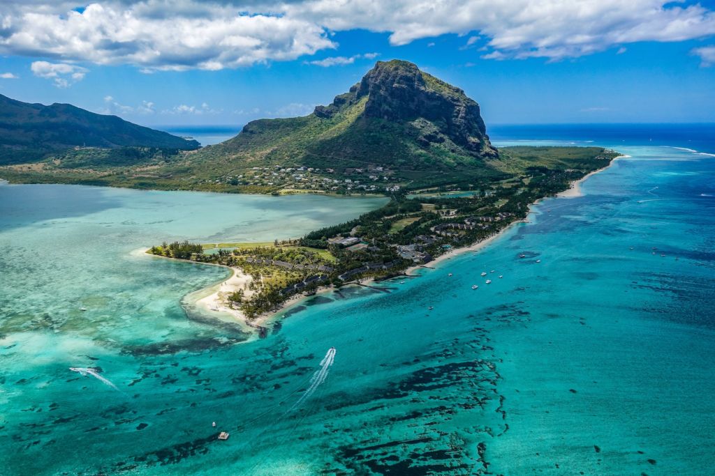Mauritius gehört zu den schönsten Reisezielen der Welt – die beste Reisezeit liegt zwischen Oktober und Dezember. Foto: Unsplash