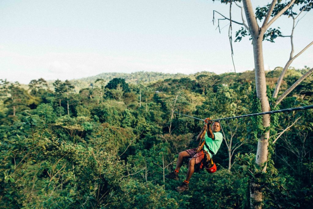 Wilde Natur im Dschungel und zwei traumhaft schöne Küsten – Costa Rica in Mittelamerika gehört zu den schönsten Reisezielen im Januar. Foto: Unsplash
