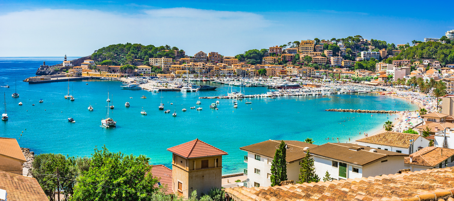 Reiseveranstalter, Hotels und Airlines sind startklar: Ist im Sommer ein Mallorca-Urlaub trotz Corona möglich? Foto: vulcanus / Adobe Stock