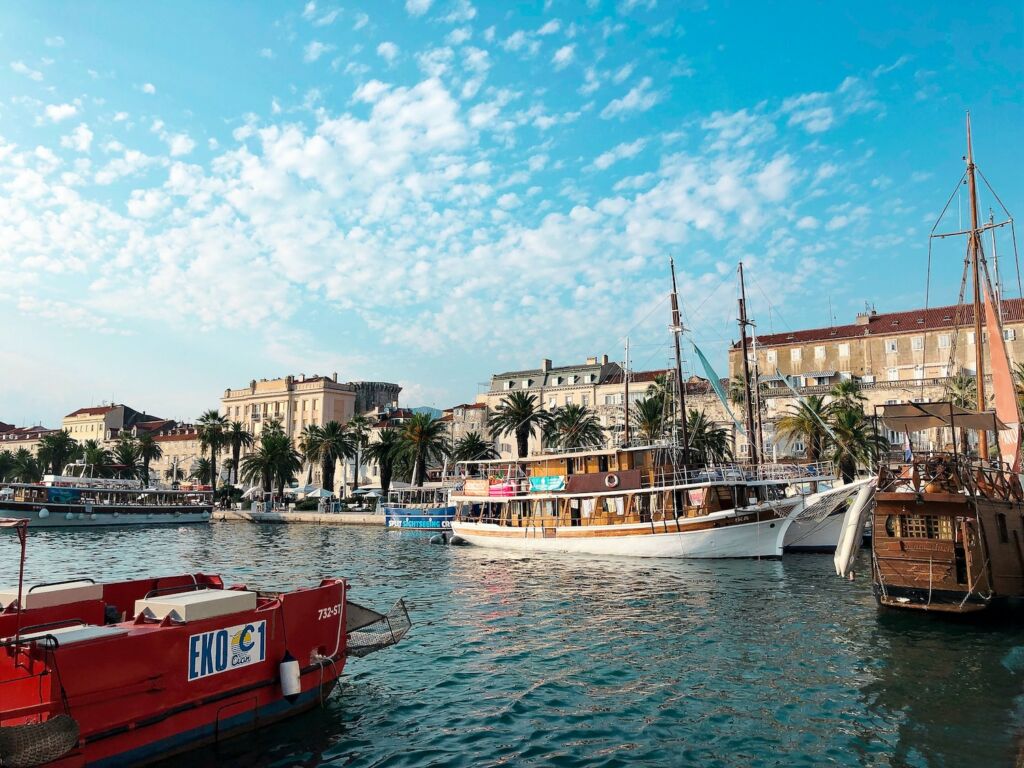 In Kroatien kann man derzeit wieder Urlaub machen – das Land gilt allerdings noch als Hochinzidenzgebiet. Foto: Unsplash