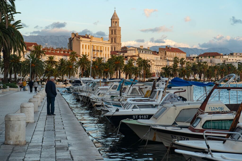 Ein Urlaub an der herrlichen Adriaküste von Kroatien ist bereits wieder möglich. Foto: Unsplash