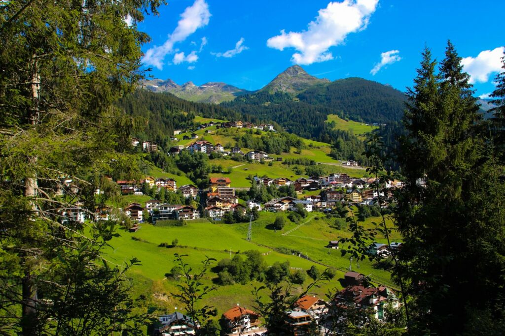 Alpenidylle: Ein Urlaub in Österreich ist im Sommer problemlos möglich. Foto: Unsplash