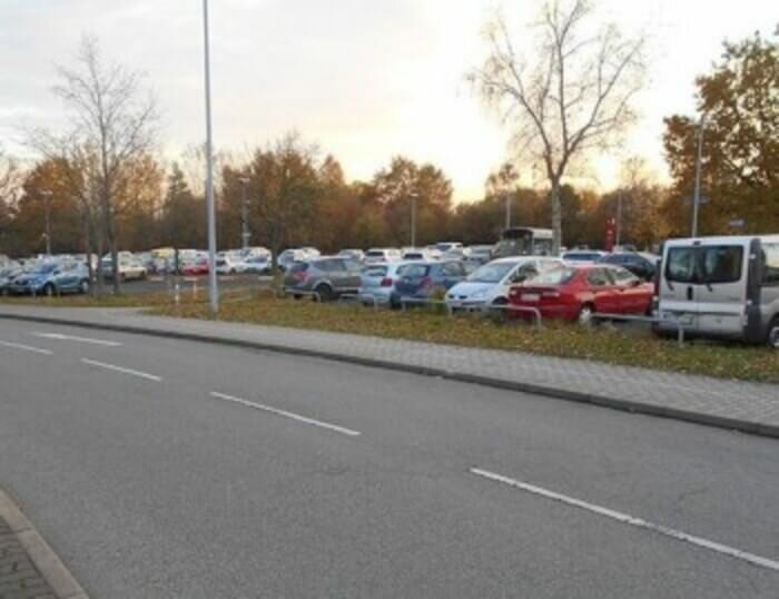 TOP 3 Parken Flughafen Dresden ️ ab 29 € / 8 Tage