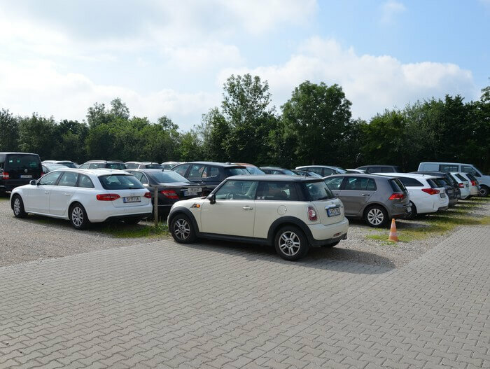 Pfiffig Parken Flughafen Park Service www.parkplatzvergleich.de