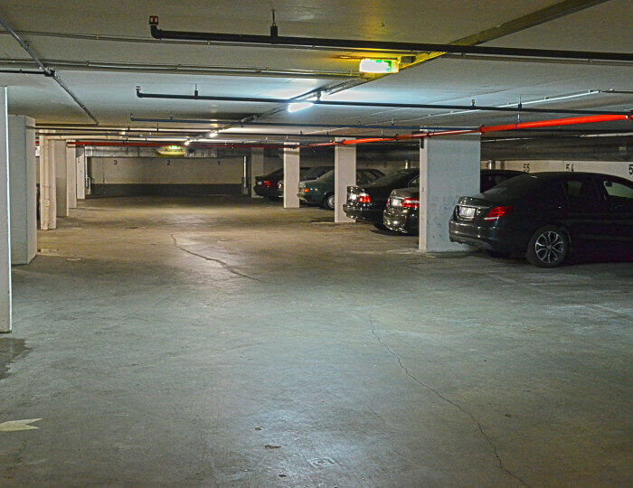 Frankfurt Flughafen Tiefgarage Parken Pro Stunde www.parkplatzvergleich.de