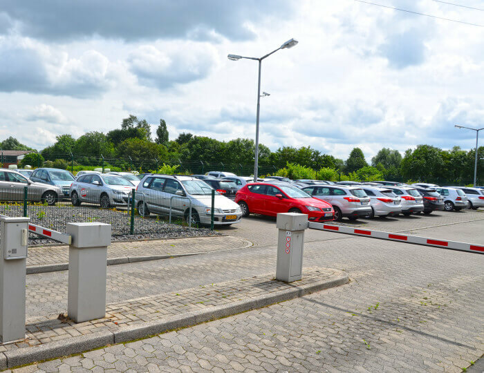 Parkplatz Am Flughafen Düsseldorf Park And Fly De www.parkplatzvergleich.de