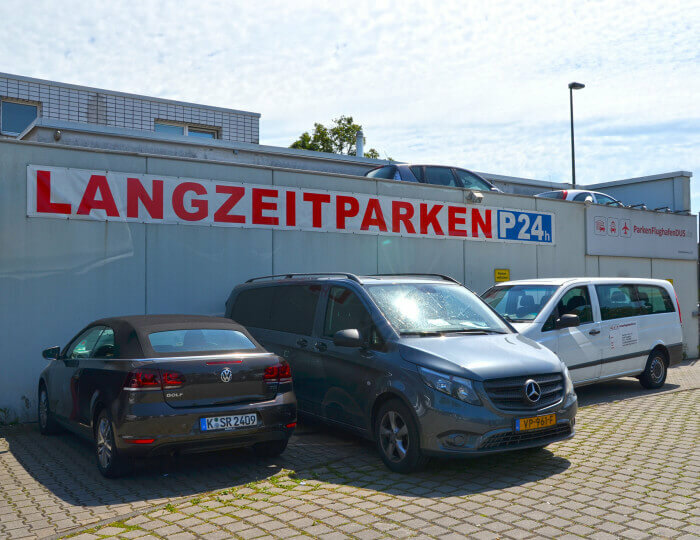 Günstiges Und Sicheres Parken Am Flughafen Düsseldorf Dus www.parkplatzvergleich.de