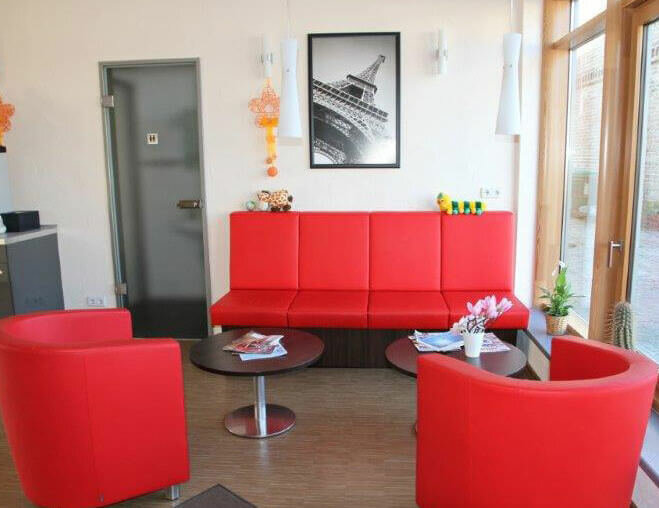 Mein Parken Flughafen Berlin Schönefeld www.parkplatzvergleich.de