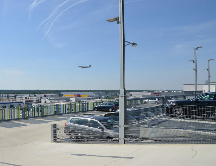 Flughafen Frankfurt Business Parking Einfahrtshöhe www.parkplatzvergleich.de