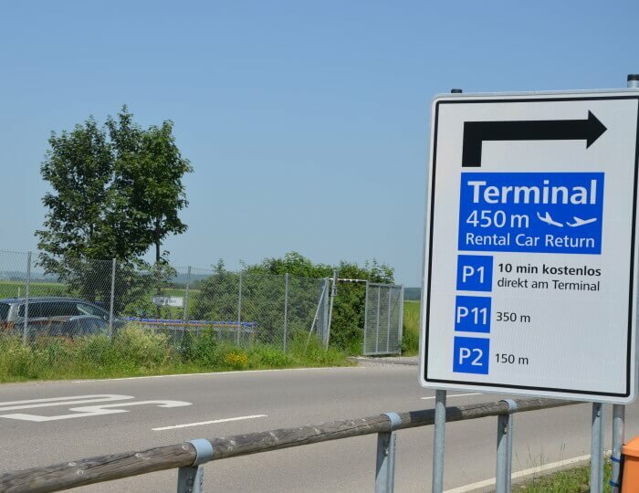 Parken Im P4 Dus Airport www.parkplatzvergleich.de