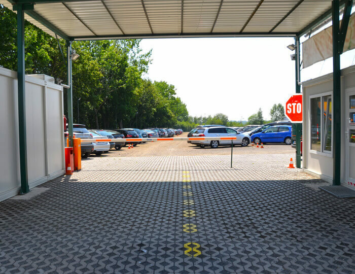 Parkplatz Flughafen Leipzig Park To Fly24 Leipzig www.parkplatzvergleich.de
