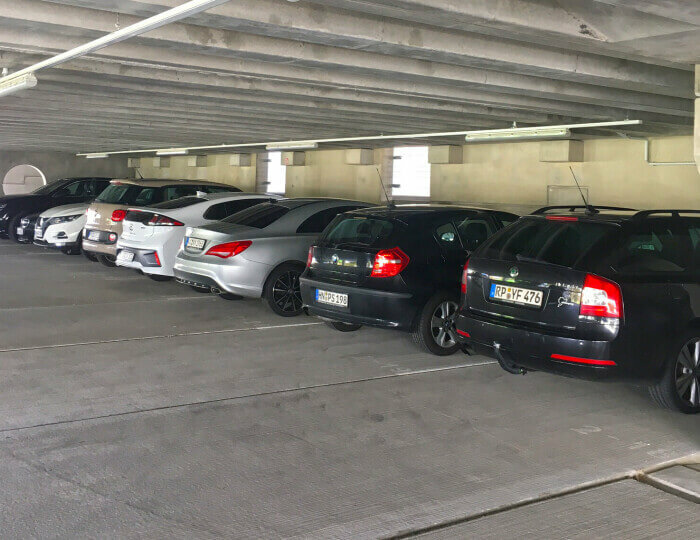 Parkhaus Parkeasy - Parken Am Flughafen Frankfurt www.parkplatzvergleich.de