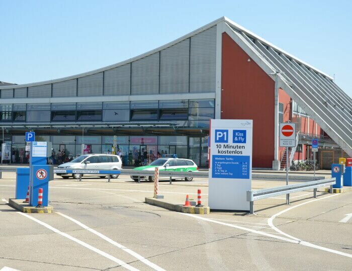Allgäu Airport Parkplatz P1 am Flughafen Memmingen