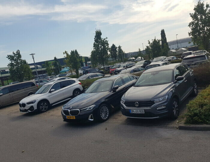 Privat Parken Flughafen Düsseldorf Mit Transfer www.parkplatzvergleich.de
