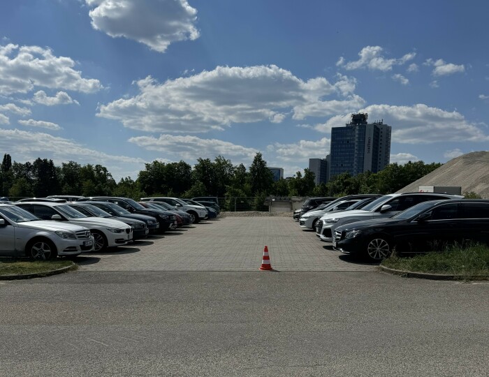 Kurz Parken Am Flughafen Stuttgart www.parkplatzvergleich.de
